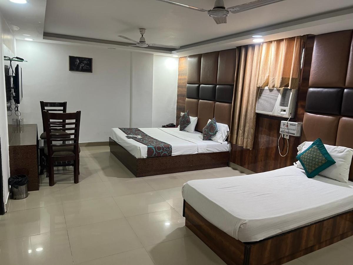 Hotel Le Mount Plaza Near Igi Airport Delhi Нью-Дели Экстерьер фото